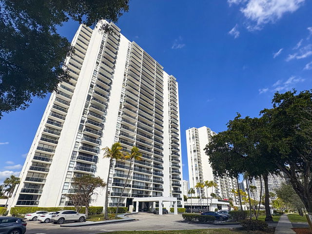 Eldorado Towers  photo 3